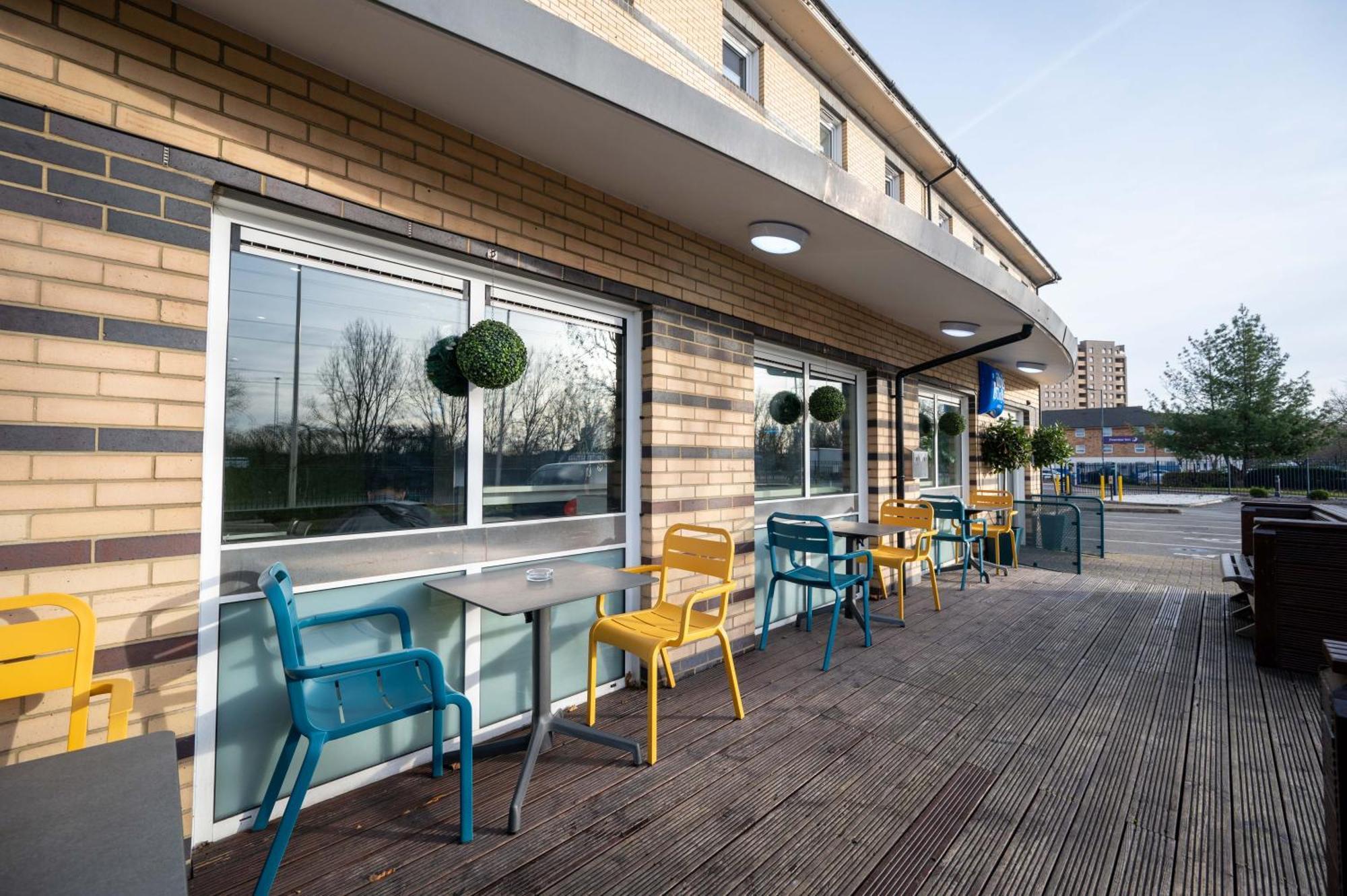 Ibis Budget London Barking Баркінг Екстер'єр фото